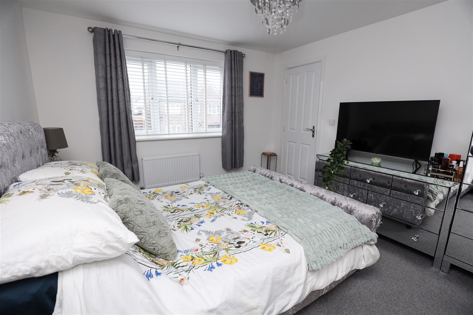 6 Plasnewydd Walk, Llantwit Major, Vale of Glamorgan, CF61 2YW